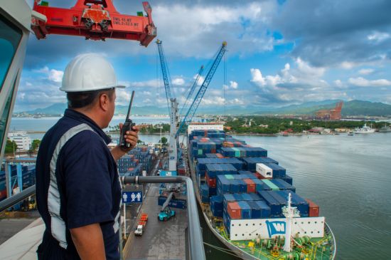 Puerto de Manzanillo reactiva operaciones de despachos de carga